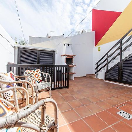 J - Casa Do Farol Guesthouse لاغوس المظهر الخارجي الصورة